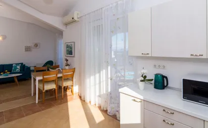 Apartment Villa Matana-2 by Interhome