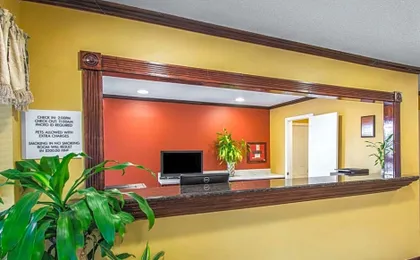Econo Lodge Defuniak Springs I-10