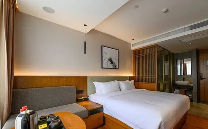 Fanyuan Hotel (Guangzhou Taikoo Hui,Shipaiqiao Metro Station)