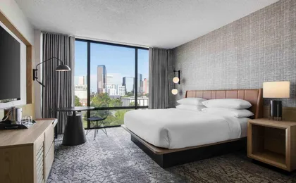 Sheraton Charlotte Hotel