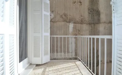 A cozy minimal apartment at Koukaki