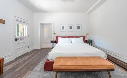 The Rochester Hotel