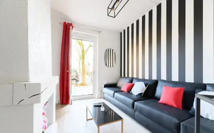 Daumier - New 2 Bdrs Flat near la Seine