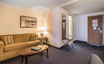 Quality Inn & Suites Albany Airport