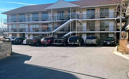 APM Inn and Suites