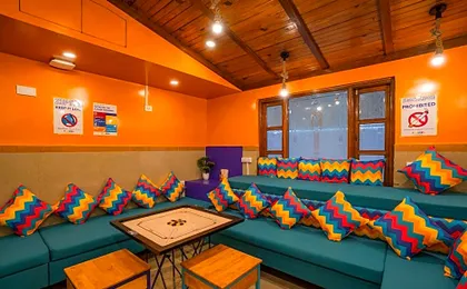 goSTOPS Bengaluru, Gandhi Nagar Majestic - - Private Rooms & Dorms