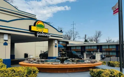Gateway Hotel