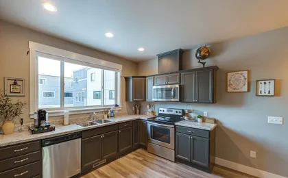 Coopers Cottage~ River Views+pet Friendly