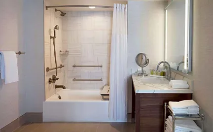 Hilton Santa Monica Hotel & Suites