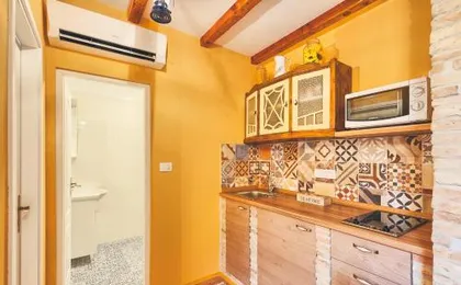 Apartment Clerisseau