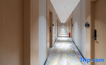 Yunqi Li Smart Hotel (Jianghan Road Pedestrian Street Branch)