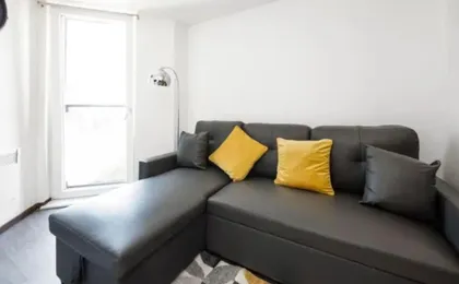 1br-sleeps4-parking-closetocentre