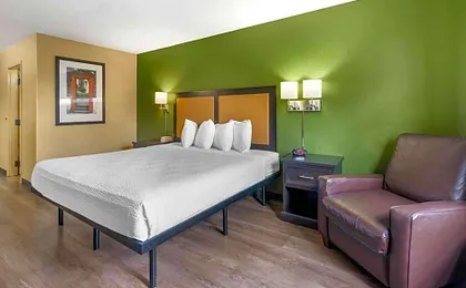 Extended Stay America Select Suites - Tampa - North - USF - Attractions