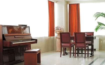 Oscar Hotel