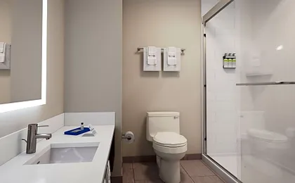 Holiday Inn Express & Suites Oklahoma City Northwest By IHG