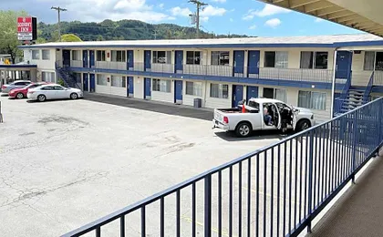 Economy Inn
