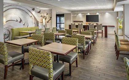 Hampton Inn Rochester-Irondequoit