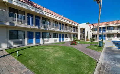 Rodeway Inn & Suites Thousand Palms - Rancho Mirag