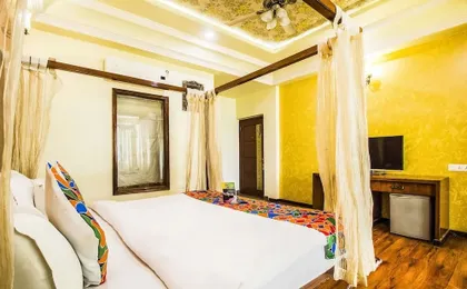 Golden Sands By One Hotels