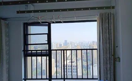 Xingcheng Homestay (Wuchang Railway Station Wushang Dream Times)