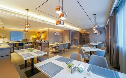 Home Inn Style Shanghai Lujiazui Software Park Lancun Road Metro Station