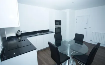 High View 2 Bedroom Apt - Woolwich