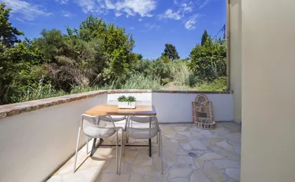 Domus Lux Houses