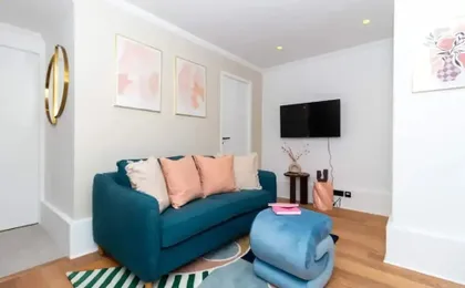 Sublime Apartment Center of Paris Le Marais
