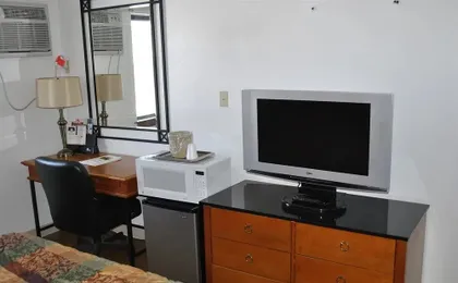 Waconia Inn & Suites