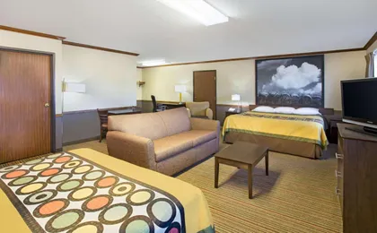 Super 8 by Wyndham New Hampton