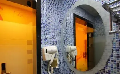 Jitai Chain Hotel (Shanghai Huashan Hospital Gucun Park Subway Station)