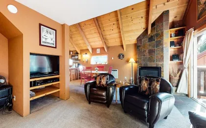 Mammoth View Villas