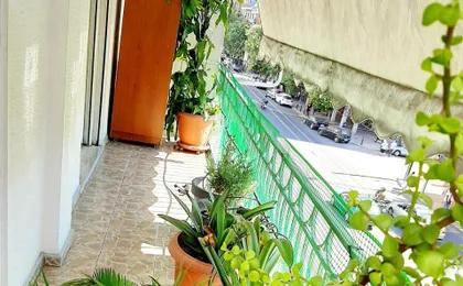 Large Terrace Apartment Near City Centre