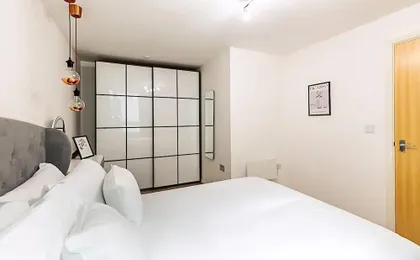 Modern and Minimalist Flat in Vauxhall