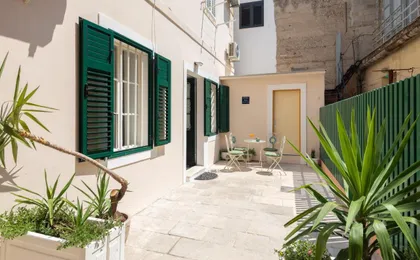 Luxury Apartment Toni with Patio in the Heart of Split