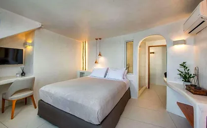 Athina Luxury Suites