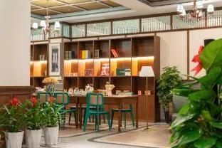 A Memory Hotel