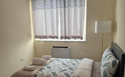 Close Central London 2 bed Flat Sleeps 4