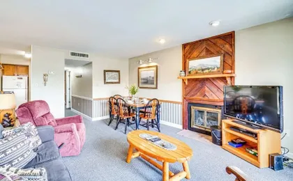 Indoor & Outdoor Pool Access! Condo 3 Mi to Gsmnp