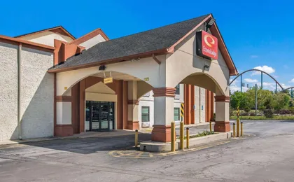 Econo Lodge at Six Flags