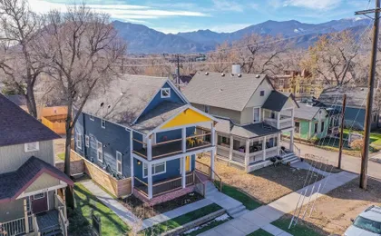 Trendy Urban Neighborhood & Dog-Friendly Downtown