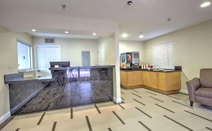 Burbank Inn And Suites