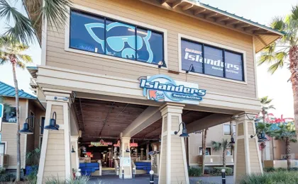Sea Dunes 402 - Sunny Dolphin