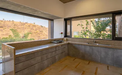 Stayvista's Sage Scenery - Mountain-View Villa with Infinity Pool & Terrace