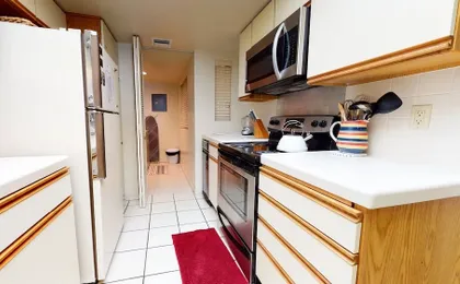 Bridges 105 Pet-Friendly. Ski-in Ski-out Condo with Beautiful Mountain Views and Private Washer Dryer by RedAwning