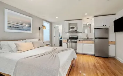 Hygge House Suites