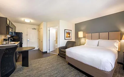Sonesta Simply Suites Chicago O'Hare Airport