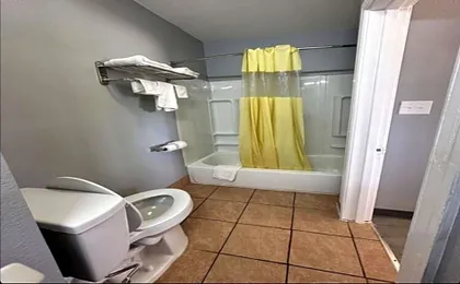 Budget Inn