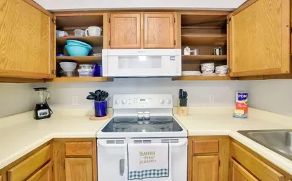 Sunny Condo - Private Ocean Isle Beach Access!