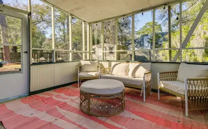 Dogs Welcome! Savannah Escape w/ Fenced-in Yard
